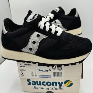 NWT Saucony Jazz Vintage Classic Sneakers Black White Silver Original Runners